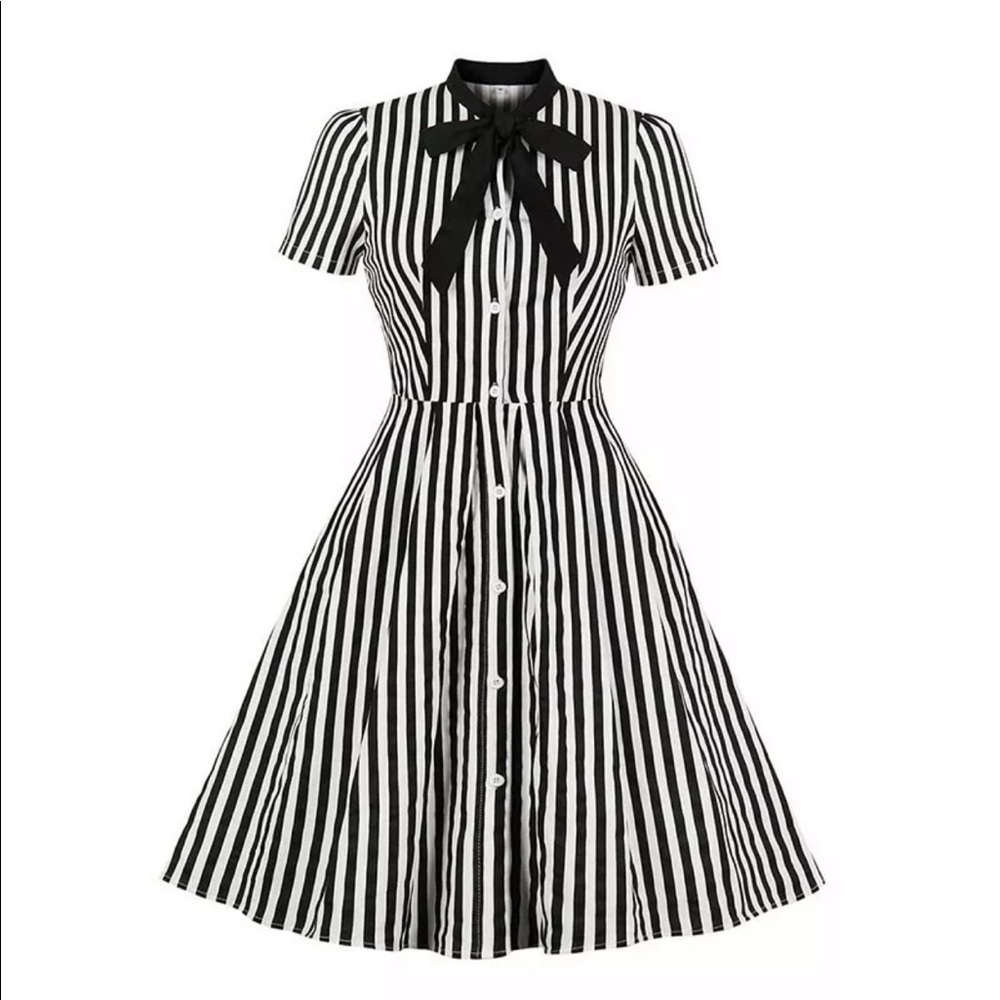 beautiful retro / vintage dress